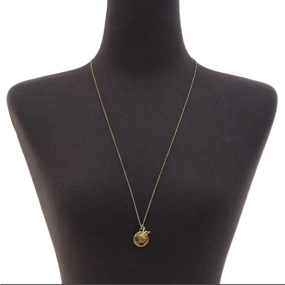 Louis Vuitton Monogram Pendant Necklace - Picture 9 of 9